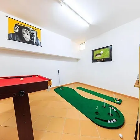 Vale Do Garrao Sleeps 7 With Pool Air Con And Wifi كينتا دو لاغو