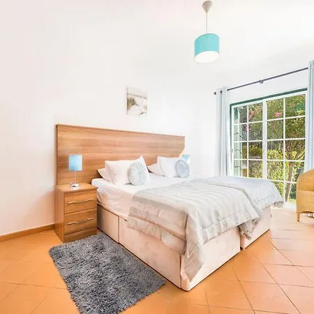 فيلة Vale Do Garrao Sleeps 7 With Pool Air Con And Wifi *