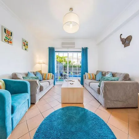 فيلة Vale Do Garrao Sleeps 7 With Pool Air Con And Wifi *