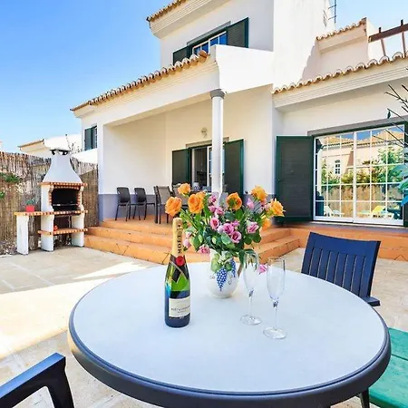Vale Do Garrao Sleeps 7 With Pool Air Con And Wifi فيلة
